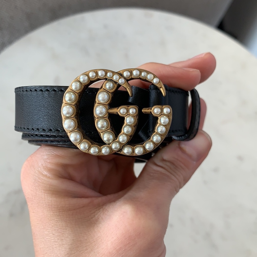 Gucci Black Leather Belt with Pearl Double G